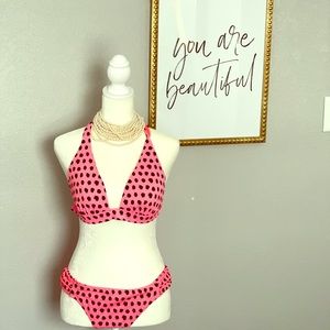 Victoria’s Secret bikini